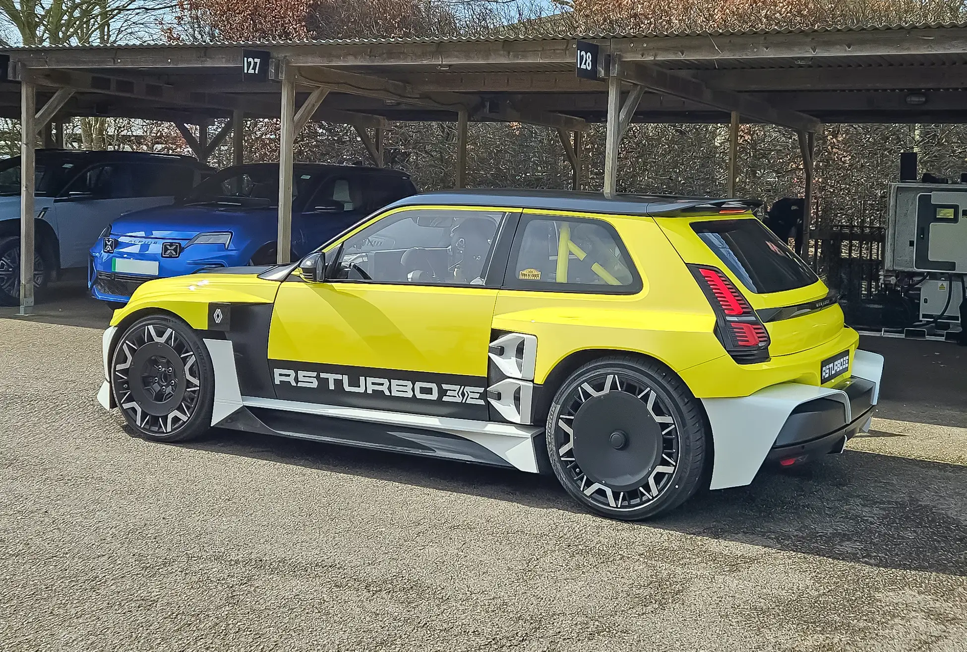 Protean社のインホイールモータが搭載される 「Renault 5 Turbo 3E」 | エクセディ 新商品ポータルサイト
