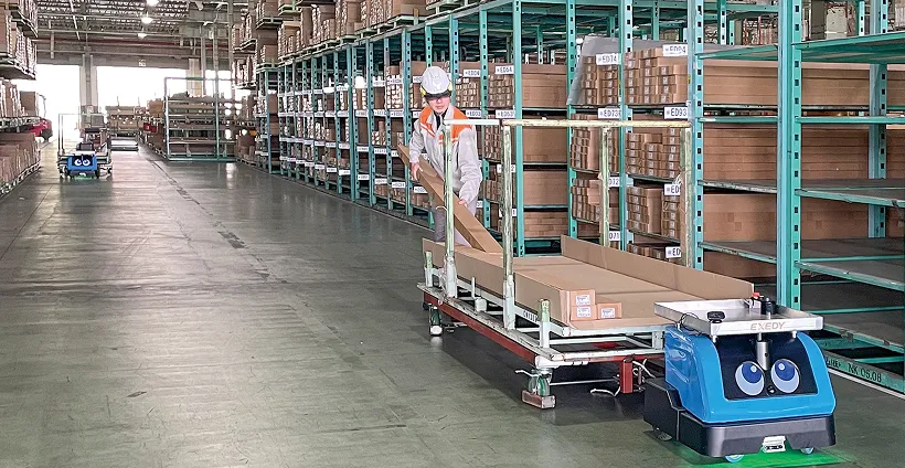 工場で活躍するパワフルロボット｜Neibo公式サイト